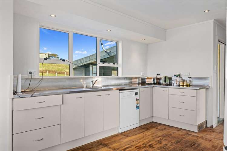 1535 Taumatamaire Road Awakino_3