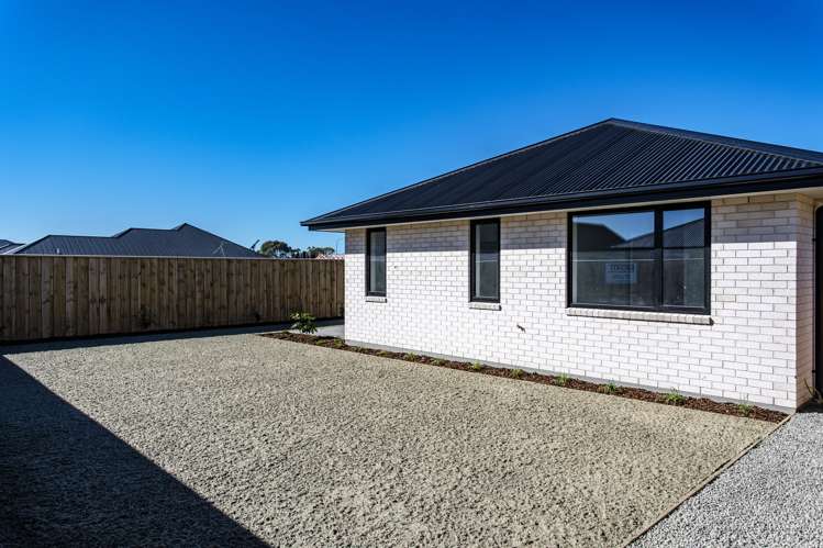 5 Weaver Street Woodend_12