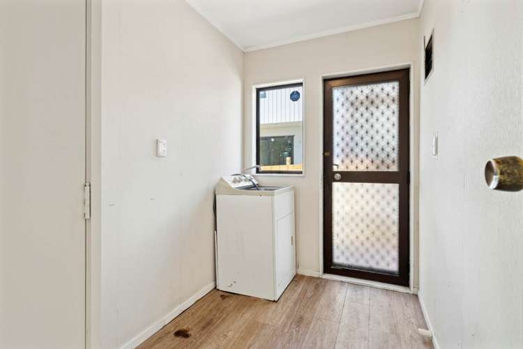 2/18 Binsted Road New Lynn_8