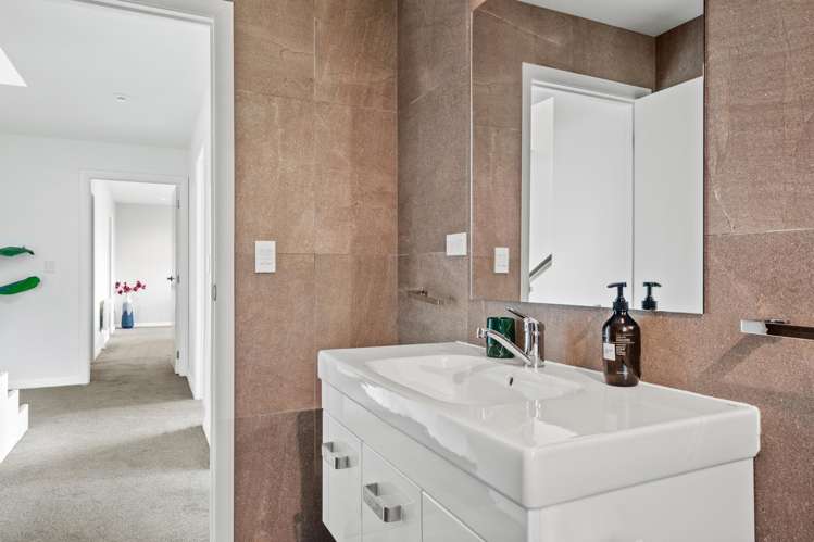 3 Conifer Lane Queenstown_19