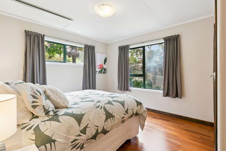 54 Akaroa Drive Maupuia_13