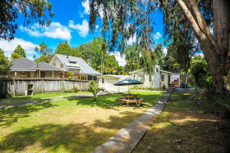 25 Hollywood Avenue Titirangi_1