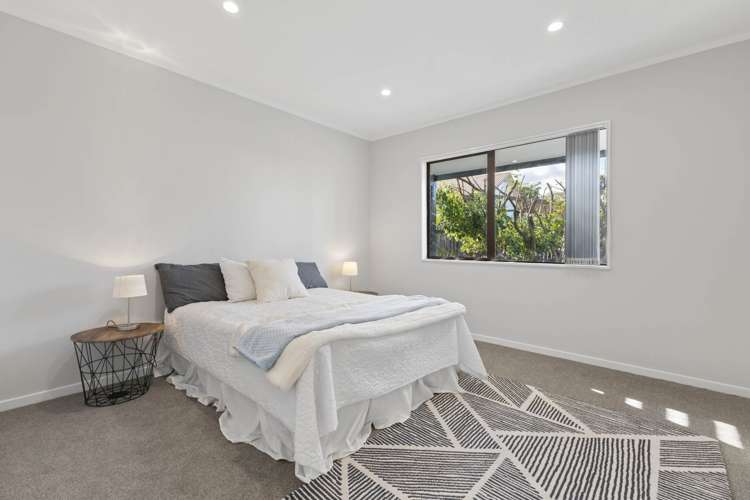 14A Leven Lane Totara Heights_13