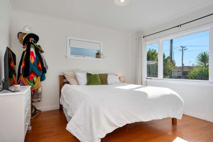 60 Pemberton Crescent Greerton_12