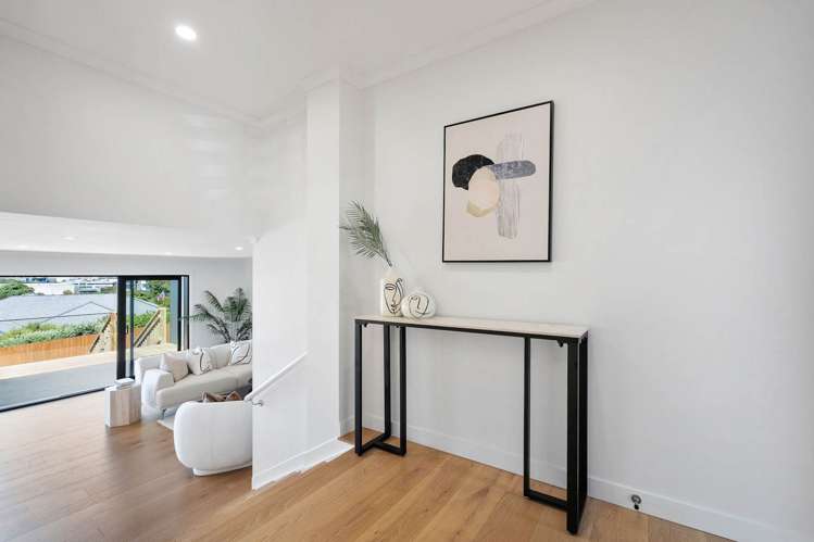 20 Baulcomb Parade Windsor Park_6