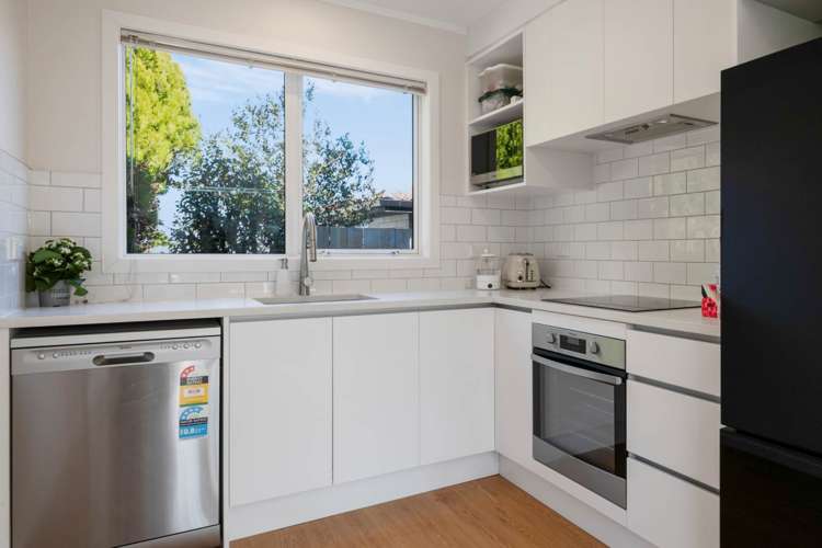 2/2 Keldale Place Forrest Hill_6