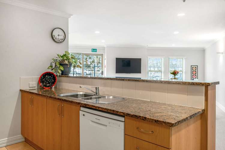 1 Queen Street New Plymouth Central_9