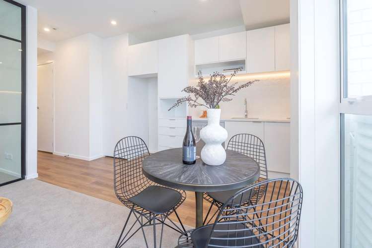 501/1817a Great North Road Avondale_9