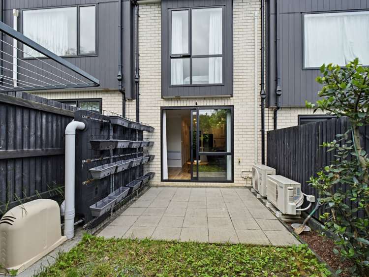 7 Wharara Lane Massey_13