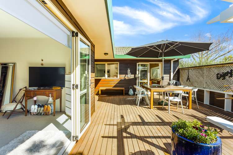 23 Woodfern Crescent Titirangi_11