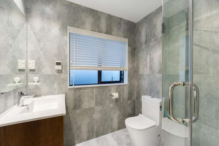6 Turutu Place Long Bay_17