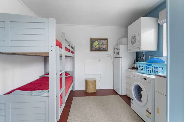 33 Rutherford Drive Waikanae Beach_14