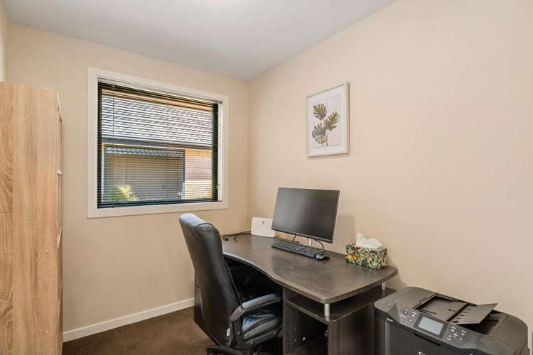 12 Ethereal Crescent Cromwell_16