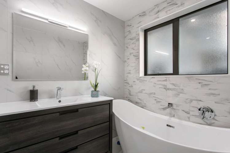 98 Twin Parks Rise Papakura_21