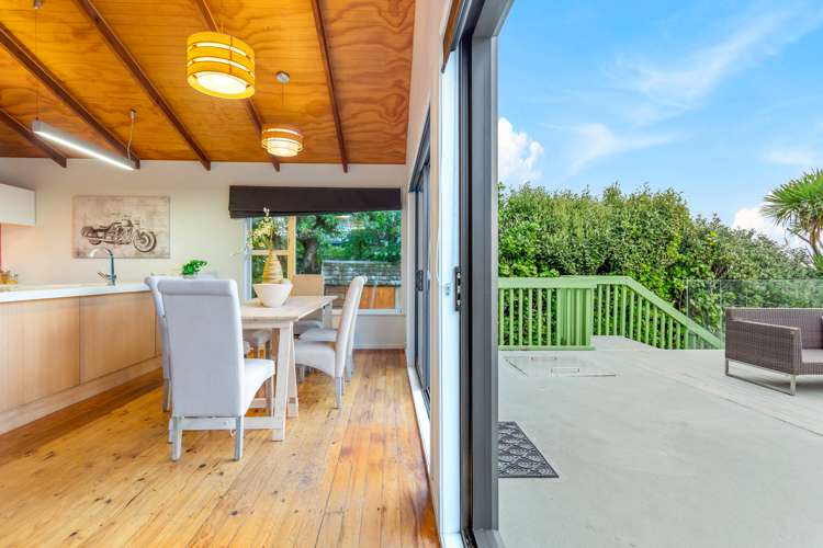 26 Edwin Mitchelson Road Muriwai_12