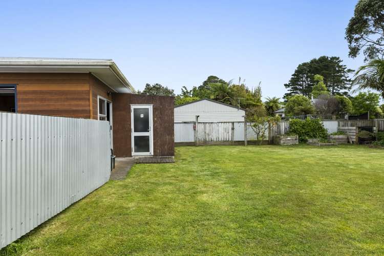 16 Carthew Street Okato_32