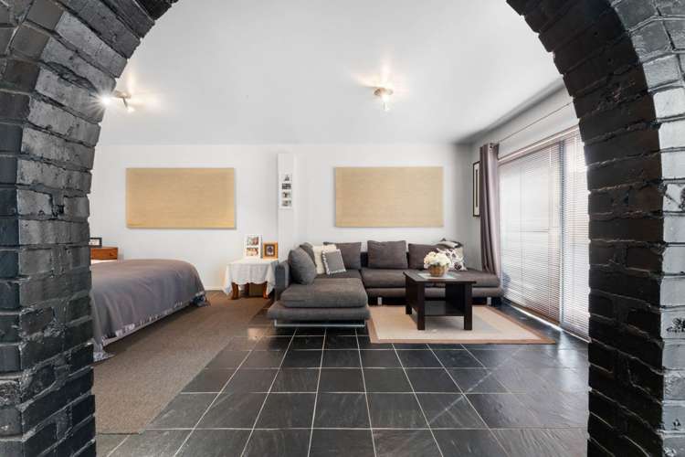 63 Kirby Street Glendene_19