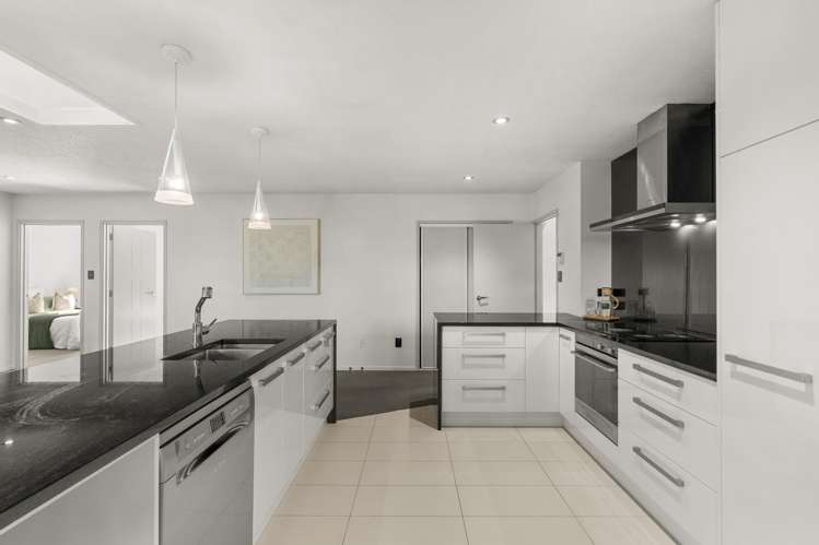 71 Westlake Drive_3