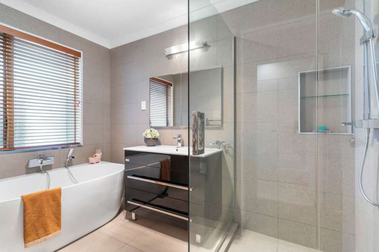 11 Elwyn Close Flat Bush_13