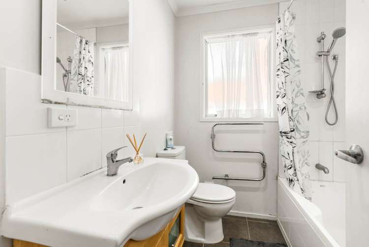 1/3193 Great North Road New Lynn_8