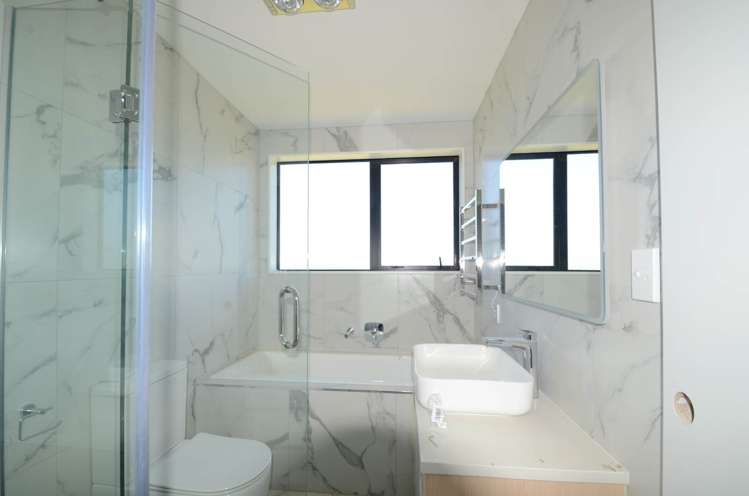 7a Frontier Lane Flat Bush_6