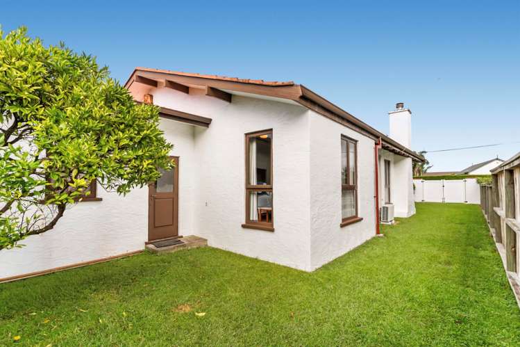 1/37 Beach Road Manly_7