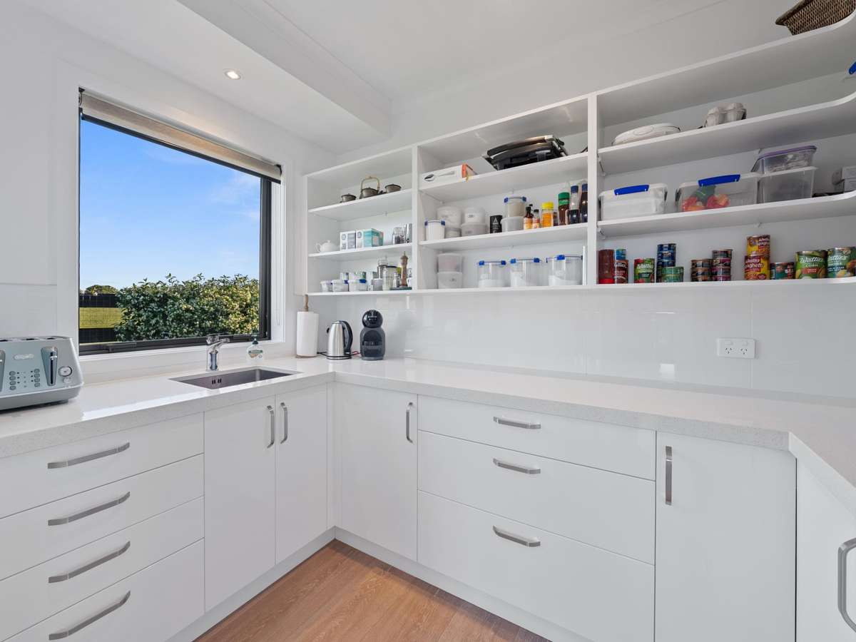 50 William Andrew Road_1