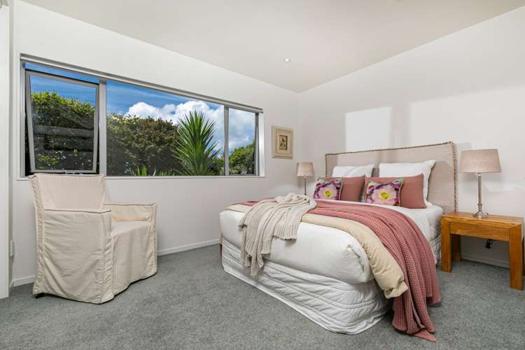 25 Parr Terrace Castor Bay_33