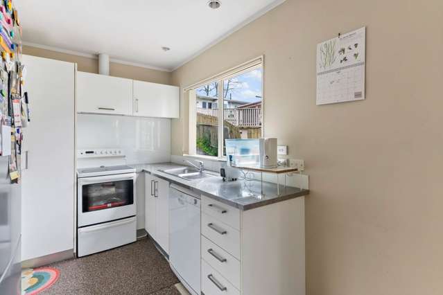 2/39 Lancaster Road Beach Haven_4