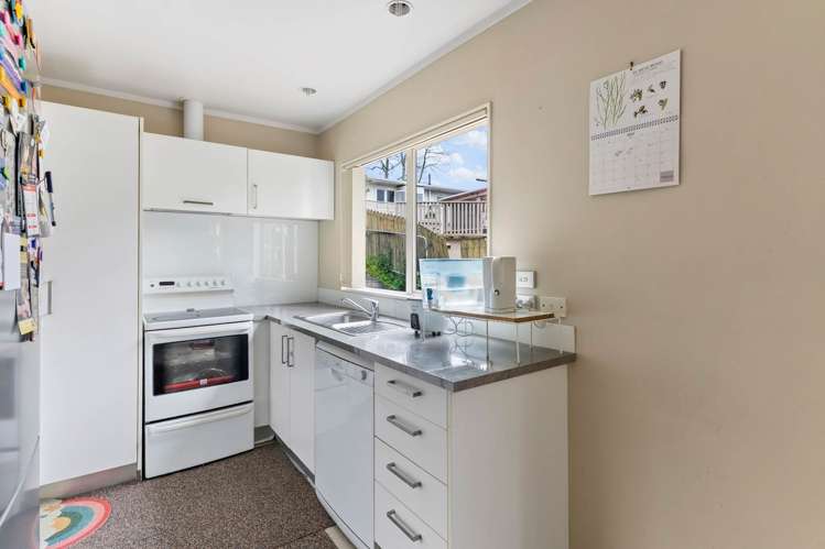 2/39 Lancaster Road_5