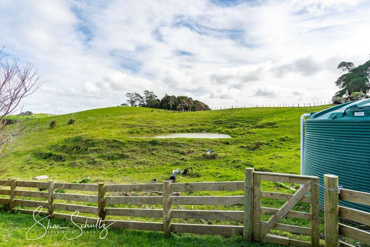 1 Kirk Road Maungaturoto_32