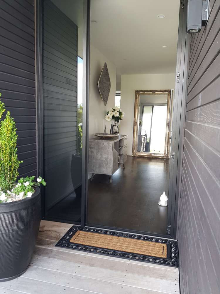 15 Laly Haddon Place Matakana_17