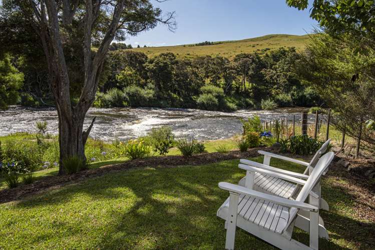 560b Puketona Road Haruru_14