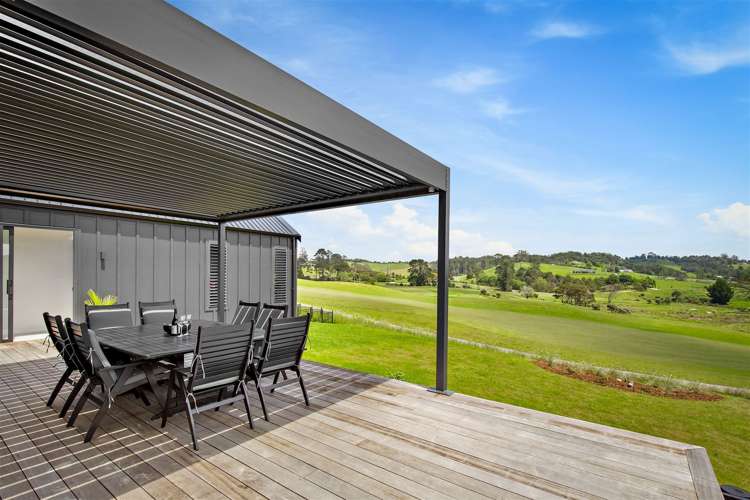 65 Grayson Road Wainui_34