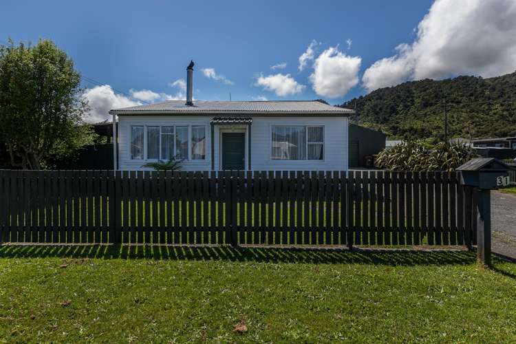 31 Fox Street Cobden_19