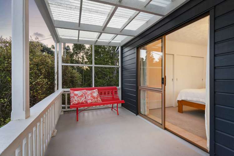 68 Kauri Point Road Laingholm_19