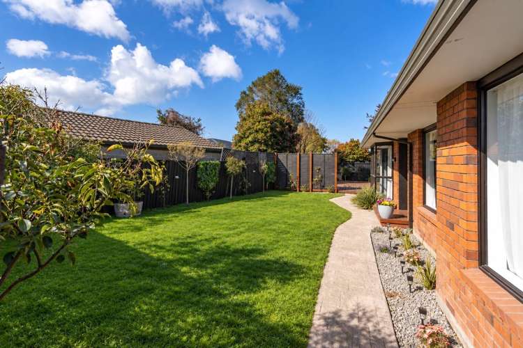 2 Edwins Way Burwood_13