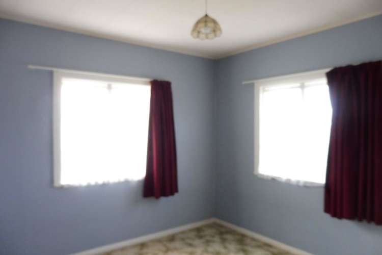148 McLean Street 2120_7