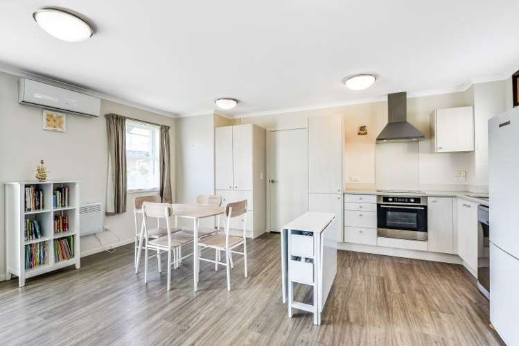 69 Chiefs Court Hamilton East_7