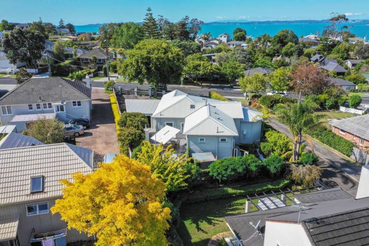 71 Beach Road Mellons Bay_58