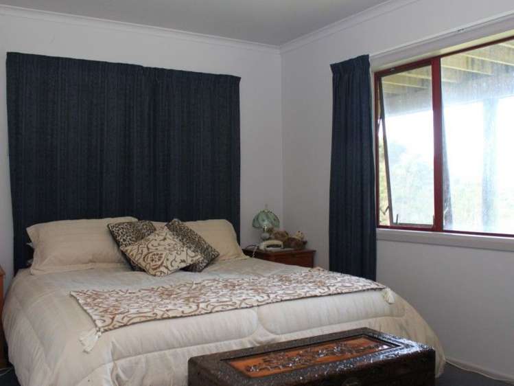 14 Ruataniwha Place Okiwi Bay_13