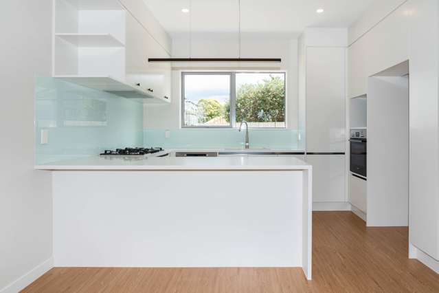 8 Paku Lane Mount Wellington_2