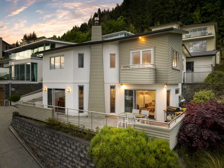 21 Olivers Place Queenstown_1