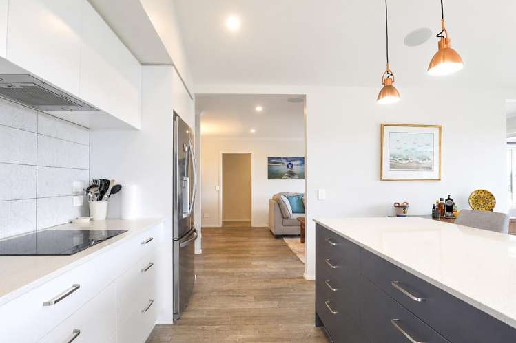 37 Harding Drive Papamoa_4