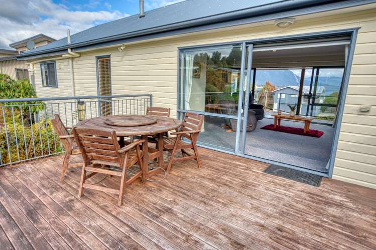 9 Ranui Place Moana_29