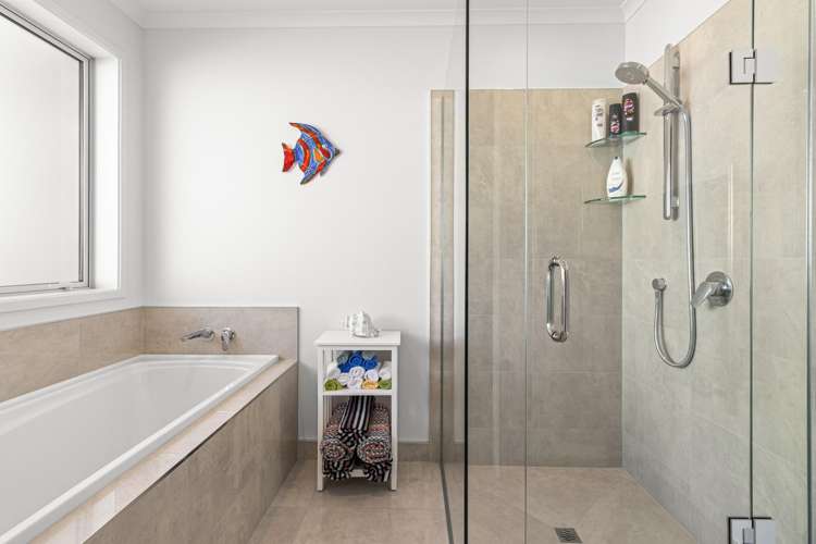 8 Webster Street Westown_16