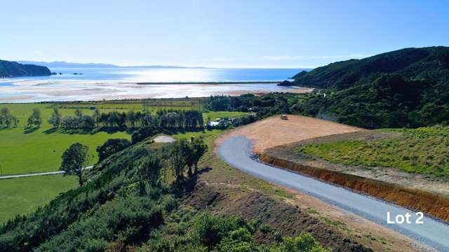PRIME WAINUI BLOCKS WITH BREATHTAKING VIEWS