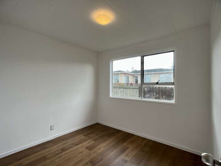 7 Astral Place Clover Park_7