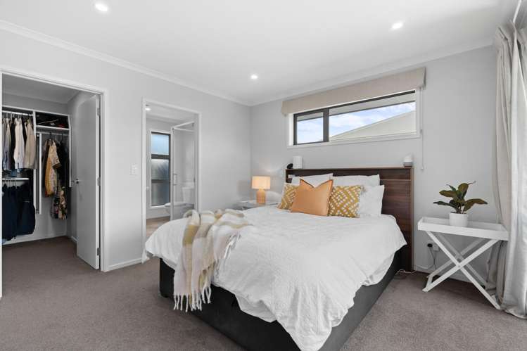 3 Azara Way Wigram_12