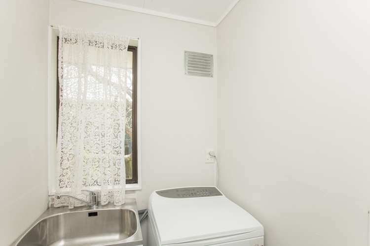 9 Peter Buck Street Outer Kaiti_11